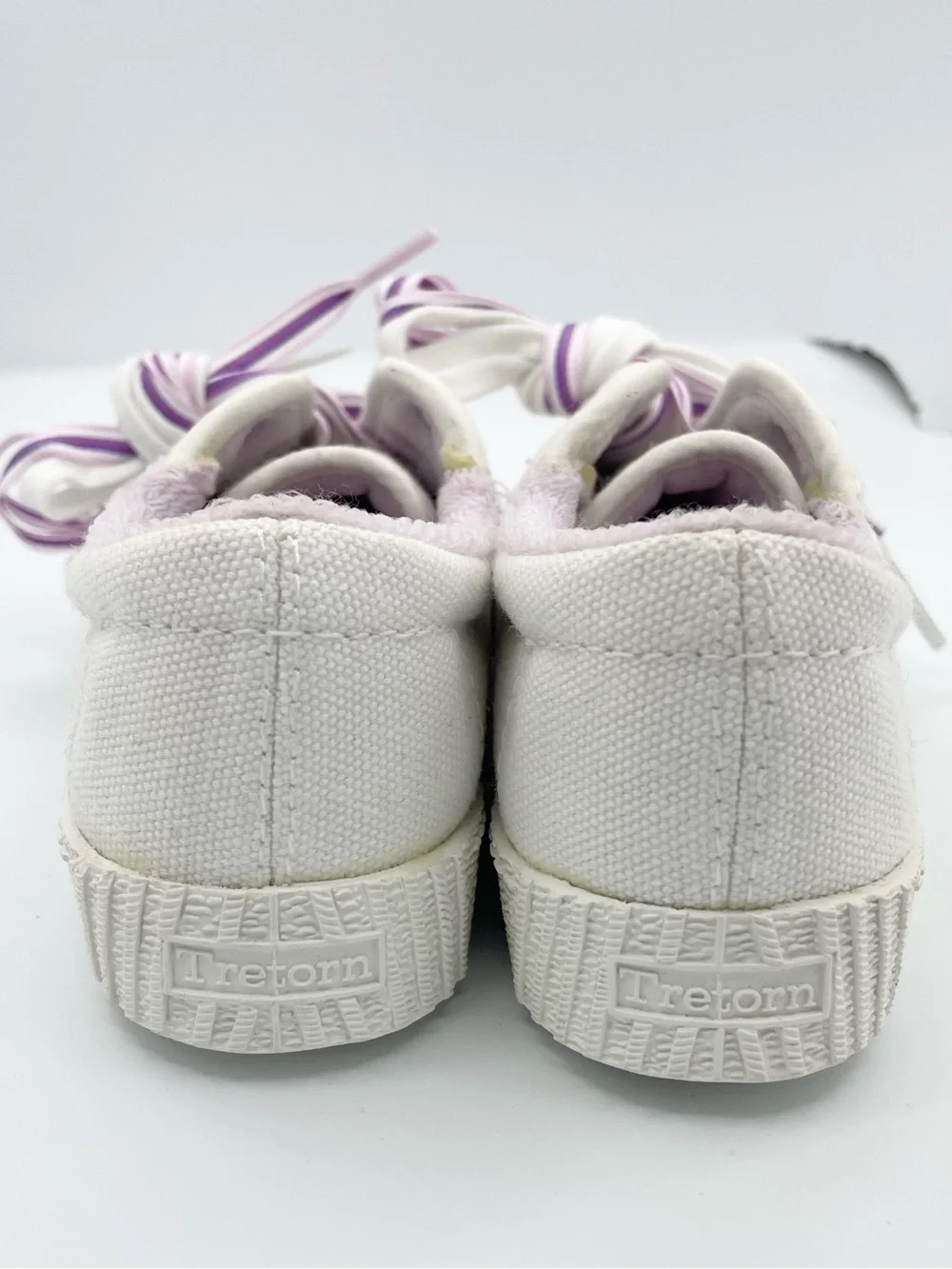Tretorn girls white/purple canvas sneakers Size 8